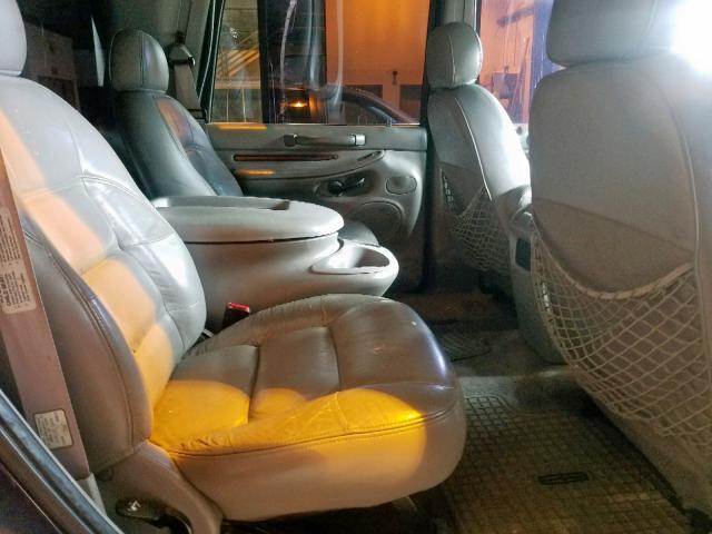 5LMFU28L4WLJ04158 - 1998 LINCOLN NAVIGATOR 蓝色 照片 6