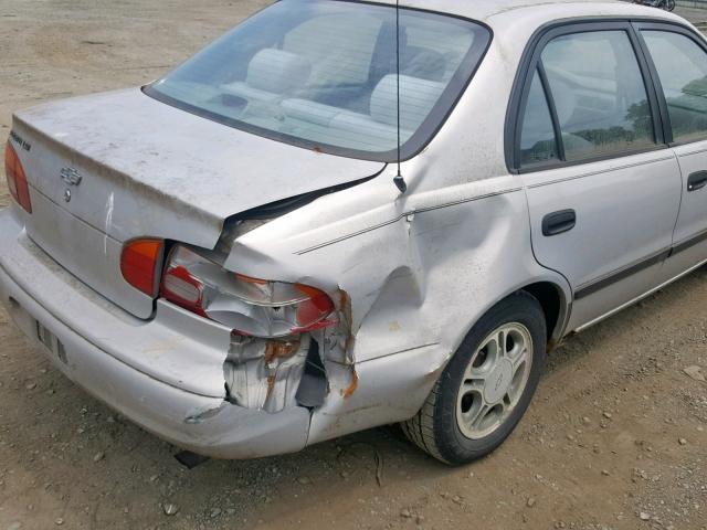 1Y1SK5286YZ424661 - 2000 CHEVROLET GEO PRIZM SILVER photo 9