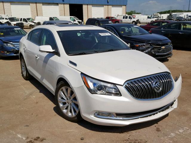 1G4GB5G32GF278679 - 2016 BUICK LACROSSE WHITE photo 1