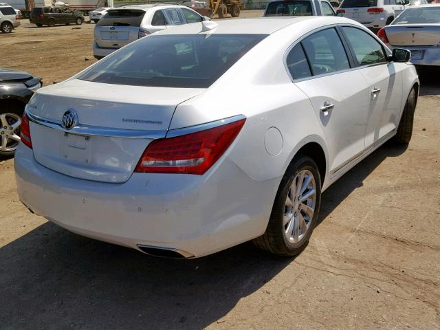 1G4GB5G32GF278679 - 2016 BUICK LACROSSE WHITE photo 4