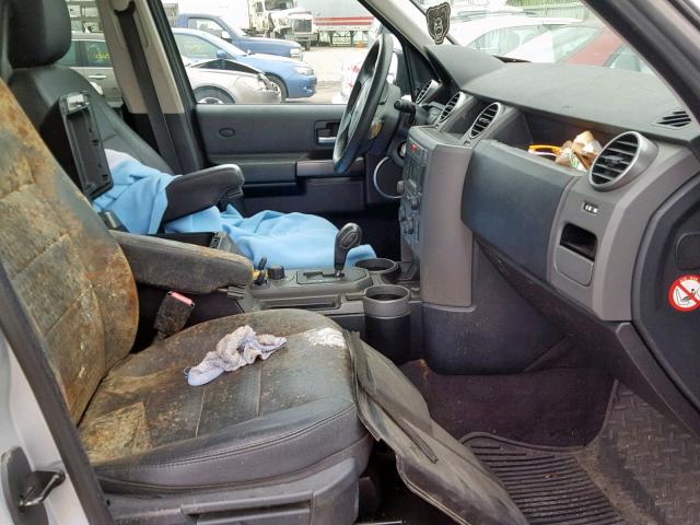 SALAA25435A303275 - 2005 LAND ROVER LR3 SILVER photo 5