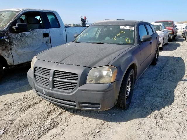 2D4FV48T05H139729 - 2005 DODGE MAGNUM SE BLACK photo 2