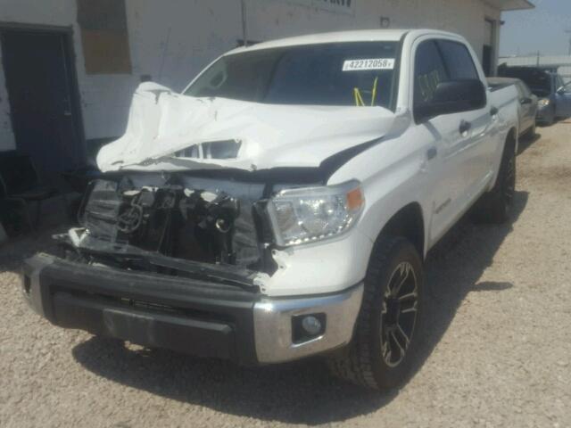 5TFDW5F19EX356765 - 2014 TOYOTA TUNDRA CRE WHITE photo 2