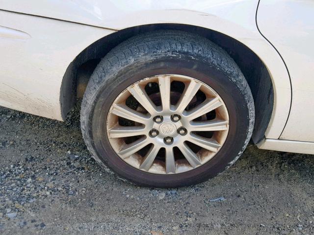 2G4WE587071100605 - 2007 BUICK LACROSSE C WHITE photo 9