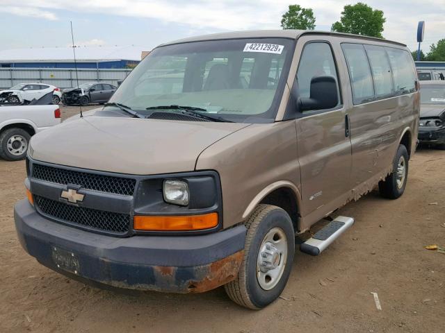 1GAGG25U631133175 - 2003 CHEVROLET EXPRESS G2 BROWN photo 2