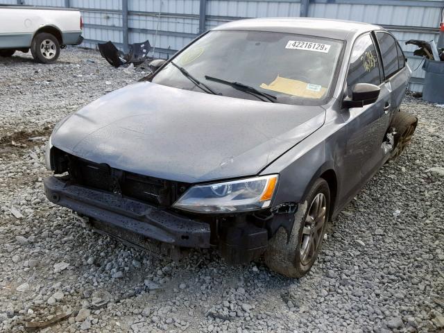 3VW2K7AJ9FM202793 - 2015 VOLKSWAGEN JETTA BASE GRAY photo 2