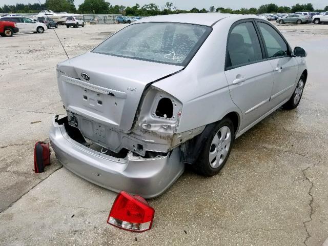 KNAFE221195631253 - 2009 KIA SPECTRA EX SILVER photo 4