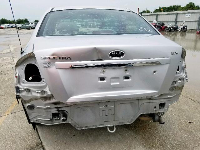 KNAFE221195631253 - 2009 KIA SPECTRA EX SILVER photo 9