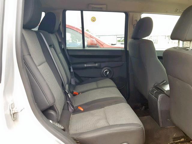 1J8HG48K39C556514 - 2009 JEEP COMMANDER GRAY photo 6