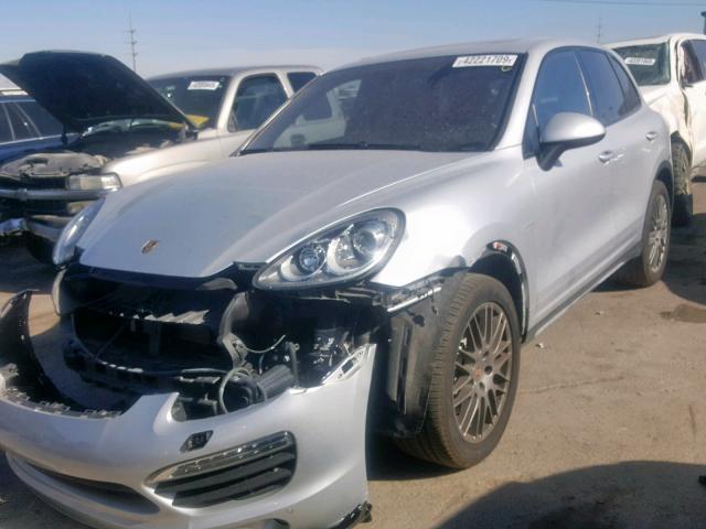 WP1AE2A20ELA50676 - 2014 PORSCHE CAYENNE S SILVER photo 2