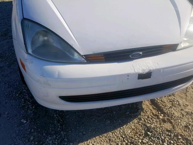 1FAFP33P9YW393561 - 2000 FORD FOCUS LX WHITE photo 9