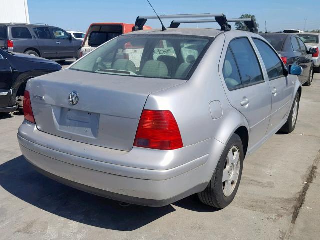 3VWSC29M2YM149274 - 2000 VOLKSWAGEN JETTA GLS SILVER photo 4