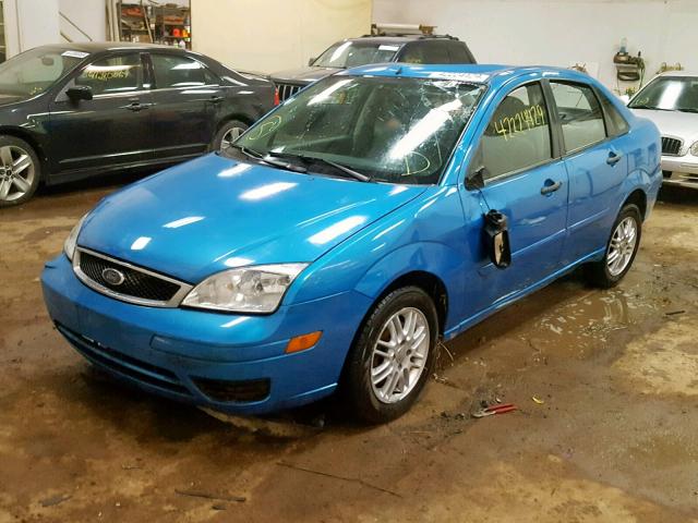 1FAFP34N07W270503 - 2007 FORD FOCUS ZX4 BLUE photo 2