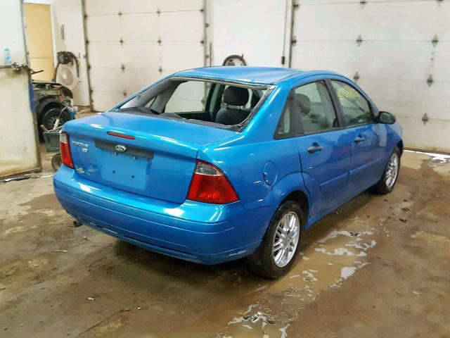 1FAFP34N07W270503 - 2007 FORD FOCUS ZX4 BLUE photo 4