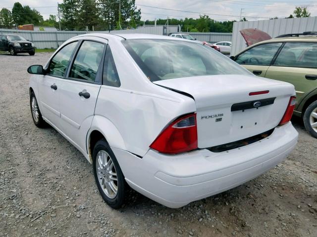 1FAFP34N07W272865 - 2007 FORD FOCUS ZX4 WHITE photo 3