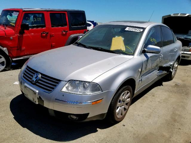 WVWPD63B42P360871 - 2002 VOLKSWAGEN PASSAT GLS SILVER photo 2