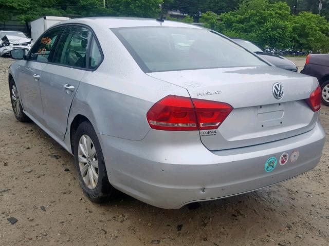 1VWAP7A37DC063888 - 2013 VOLKSWAGEN PASSAT S SILVER photo 3