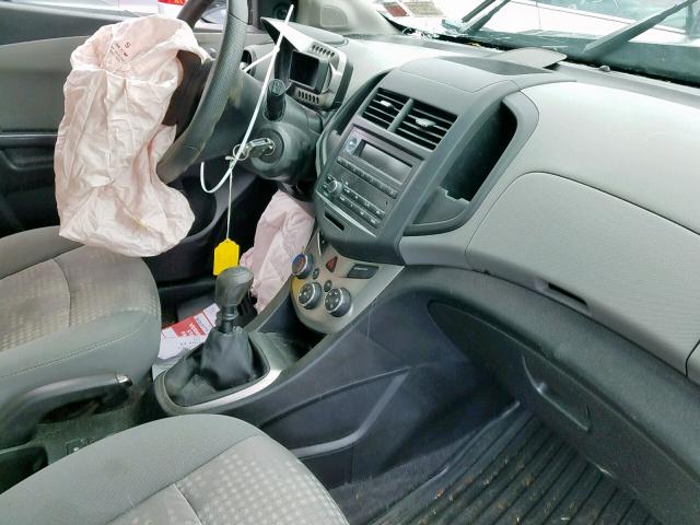 1G1JB6SG8D4218786 - 2013 CHEVROLET SONIC LS BLACK photo 5