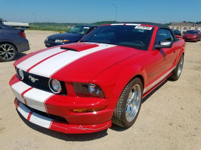 1ZVHT85H165172568 - 2006 FORD MUSTANG GT RED photo 2