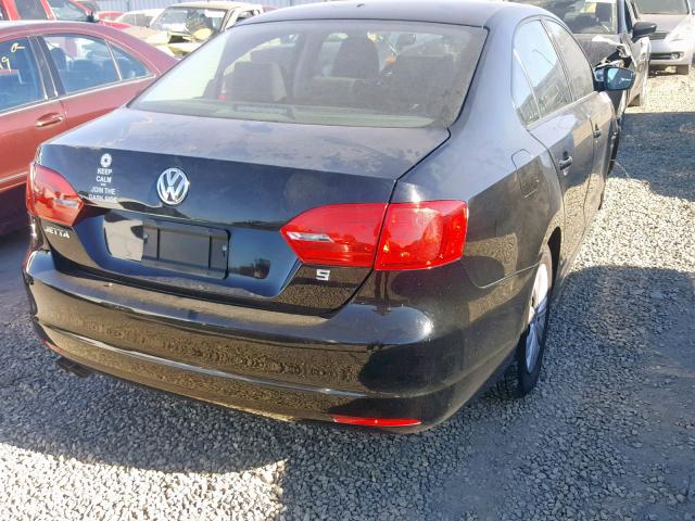 3VW2K7AJ2EM210152 - 2014 VOLKSWAGEN JETTA BASE BLACK photo 4