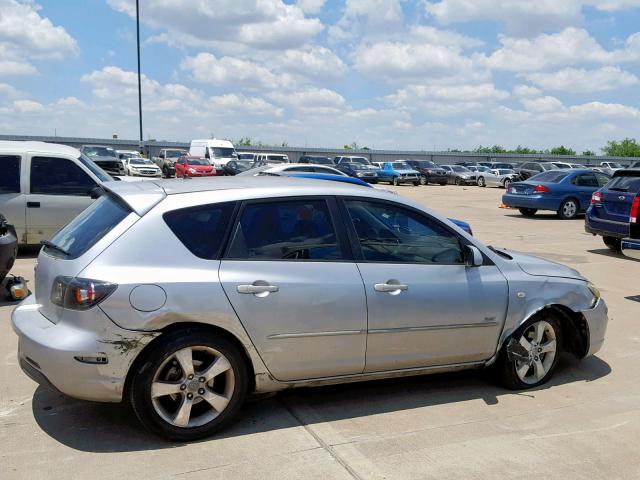 JM1BK143451328018 - 2005 MAZDA 3 HATCHBAC SILVER photo 9