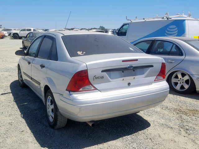 1FAFP33PX3W116104 - 2003 FORD FOCUS LX SILVER photo 3
