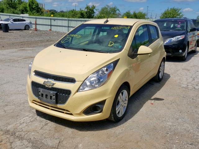 KL8CD6S94EC409536 - 2014 CHEVROLET SPARK 1LT YELLOW photo 2