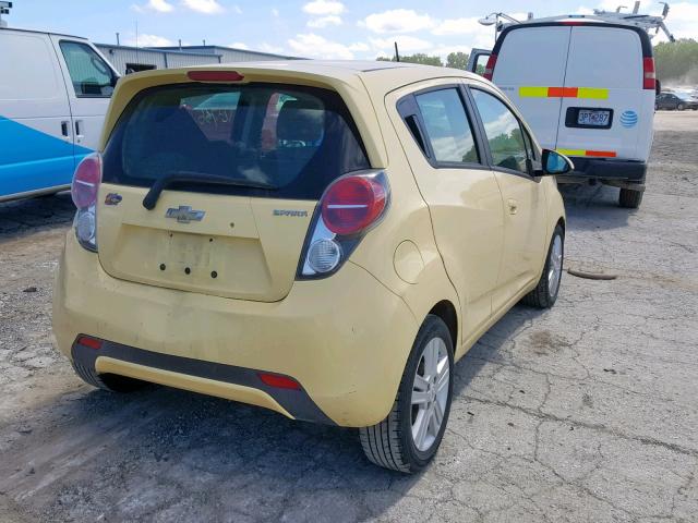 KL8CD6S94EC409536 - 2014 CHEVROLET SPARK 1LT YELLOW photo 4