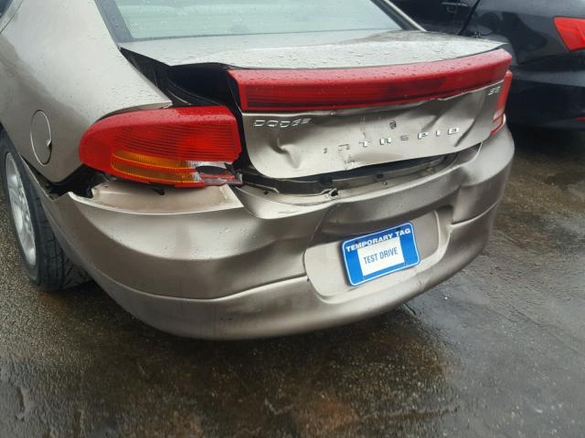 2B3HD46R12H110320 - 2002 DODGE INTREPID S 金色 照片 9