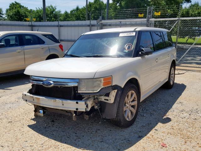 2FMDK51C29BA18539 - 2009 FORD FLEX SE WHITE photo 2