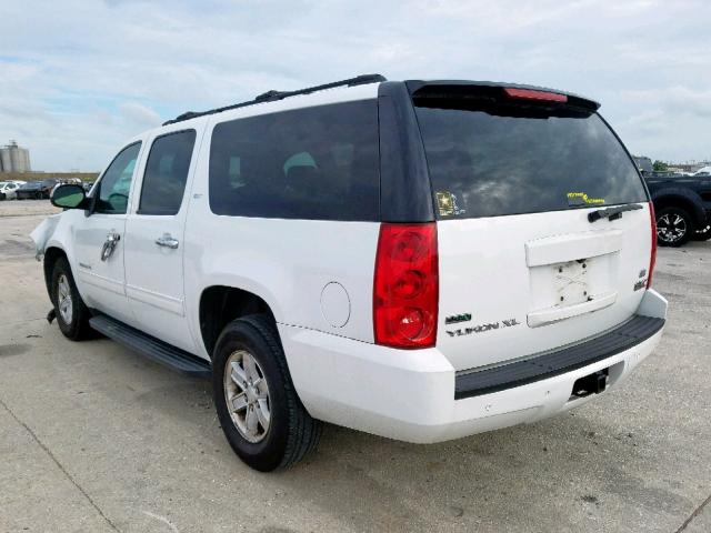 1GKS1KE02BR163195 - 2011 GMC YUKON XL C WHITE photo 3