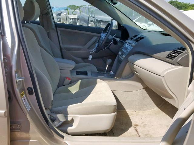 4T1BB46K49U096574 - 2009 TOYOTA CAMRY HYBR GOLD photo 5