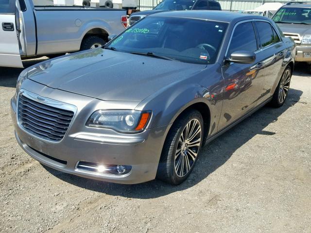 2C3CCABG8CH251180 - 2012 CHRYSLER 300 S GRAY photo 2