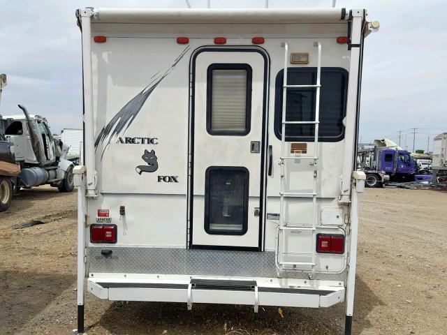 1NCA990S930102217 - 2003 ARCT FOX CAMPER TWO TONE photo 5