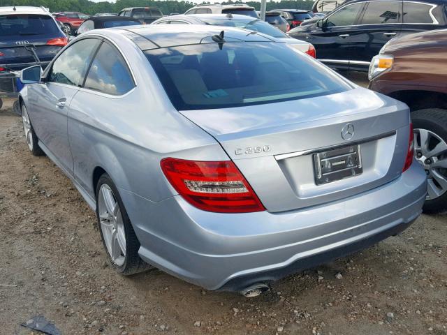 WDDGJ4HB9DG069118 - 2013 MERCEDES-BENZ C 250 SILVER photo 3