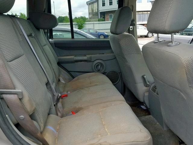 1J8HG48K57C607637 - 2007 JEEP COMMANDER GRAY photo 6