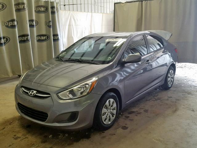 KMHCT4AE5GU006333 - 2016 HYUNDAI ACCENT SE GRAY photo 2