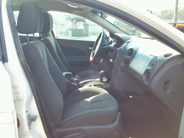 2G2WP522641295430 - 2004 PONTIAC GRAND PRIX WHITE photo 5