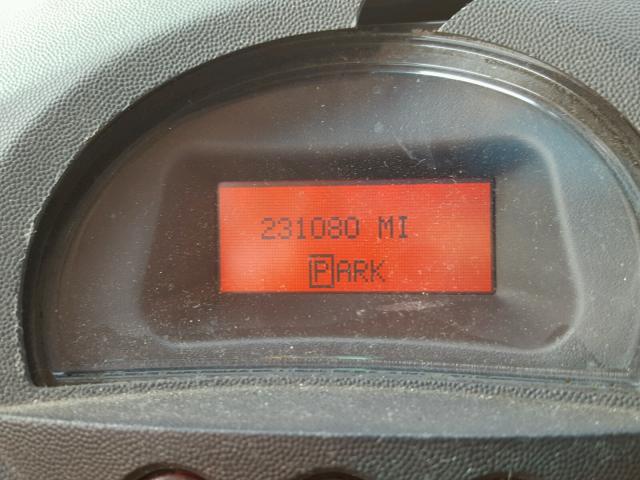 2G2WP522641295430 - 2004 PONTIAC GRAND PRIX WHITE photo 8