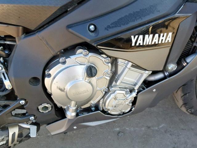 JYARN42YXGA000011 - 2016 YAMAHA YZFR1S C GRAY photo 7