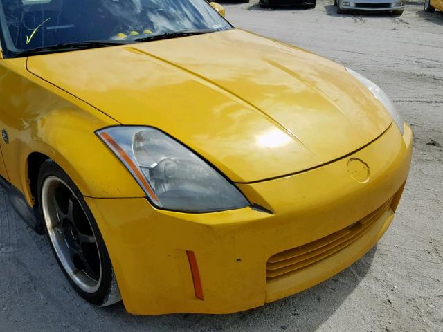 JN1AZ34D25M607965 - 2005 NISSAN 350Z COUPE YELLOW photo 9