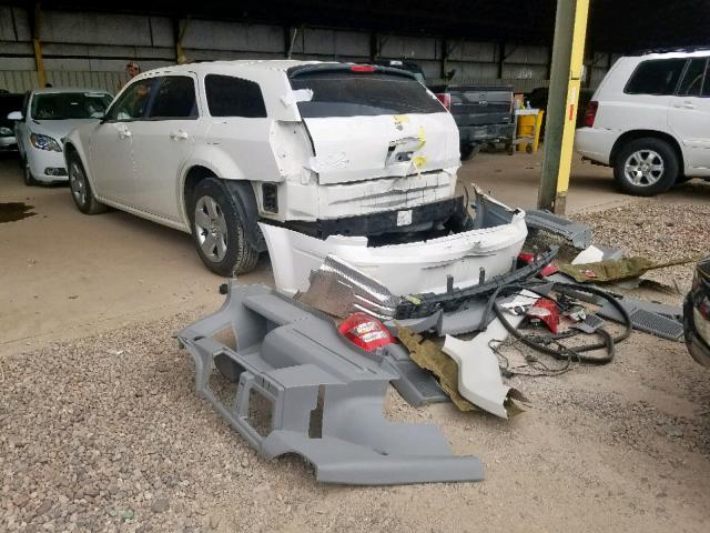 2D4FV47T38H224246 - 2008 DODGE MAGNUM WHITE photo 3