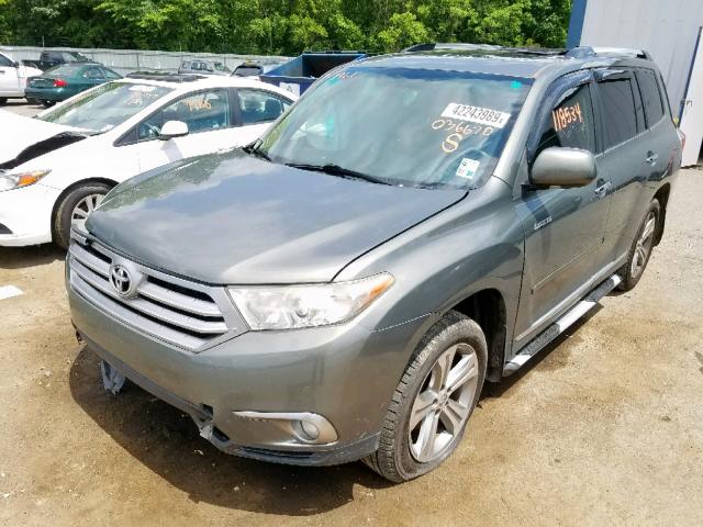 5TDYK3EH7BS036670 - 2011 TOYOTA HIGHLANDER GREEN photo 2