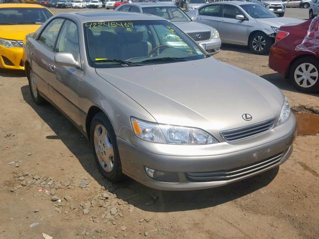 JT8BF28G4Y5096636 - 2000 LEXUS ES 300 CREAM photo 1