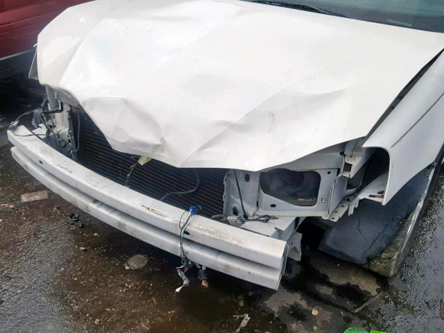 2G2WR554471194138 - 2007 PONTIAC GRAND PRIX WHITE photo 9