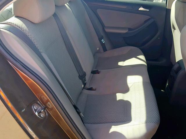 3VW2K7AJ2DM411547 - 2013 VOLKSWAGEN JETTA BASE BROWN photo 6
