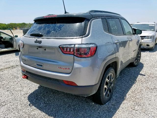 3C4NJDDBXKT739839 - 2019 JEEP COMPASS TR GRAY photo 4