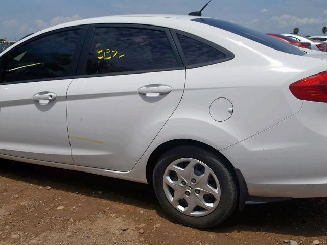 3FADP4AJ5DM113821 - 2013 FORD FIESTA S WHITE photo 9