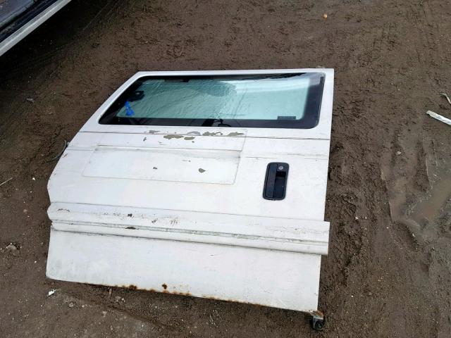 2B4FH2533SR243261 - 1995 DODGE CARAVAN WHITE photo 9