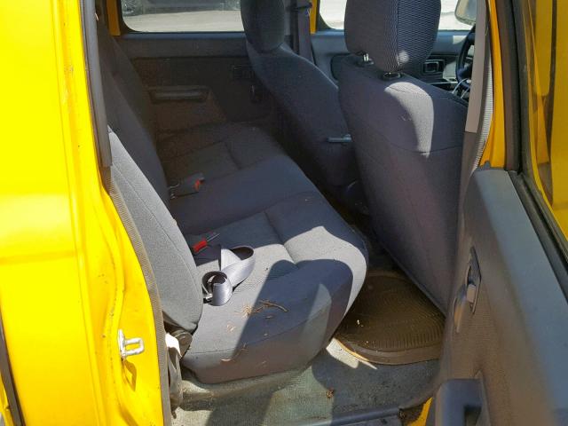 1N6ED27Y33C462893 - 2003 NISSAN FRONTIER C YELLOW photo 6